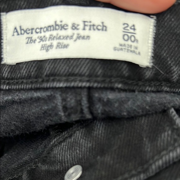 Abercrombie & Fitch Black 90s relaxed jean high rise size 24/00 - Picture 3 of 4